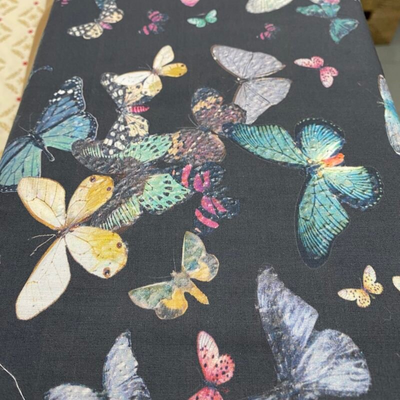 Tela estampada:“Butterflies” tejido de algodón 100%