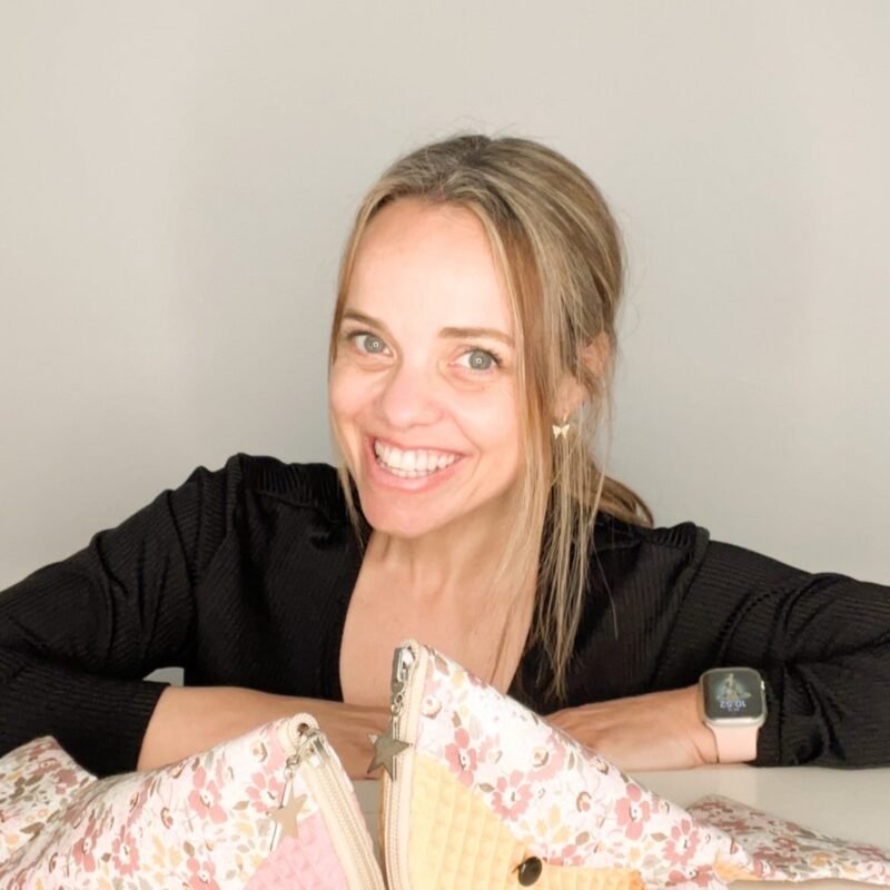 El kit completo con todo el material para confeccionar 2 estuches Ballena como los de Mei @sewingwithmei.