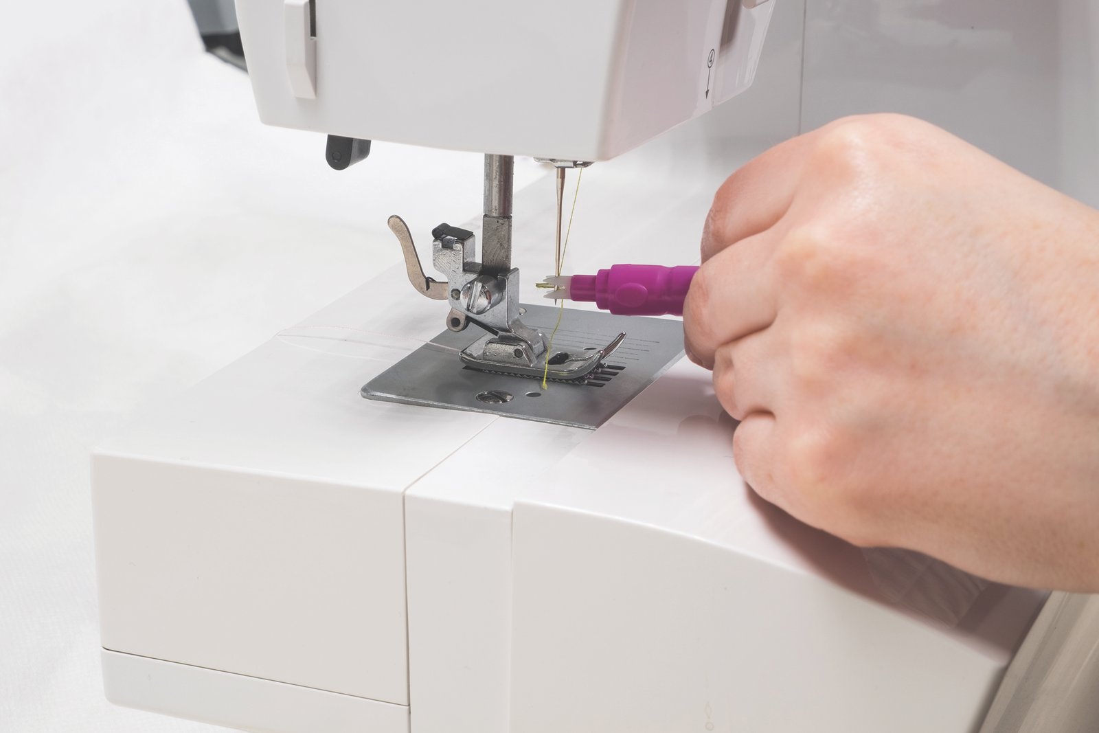 Enhebrador de aguja 099206