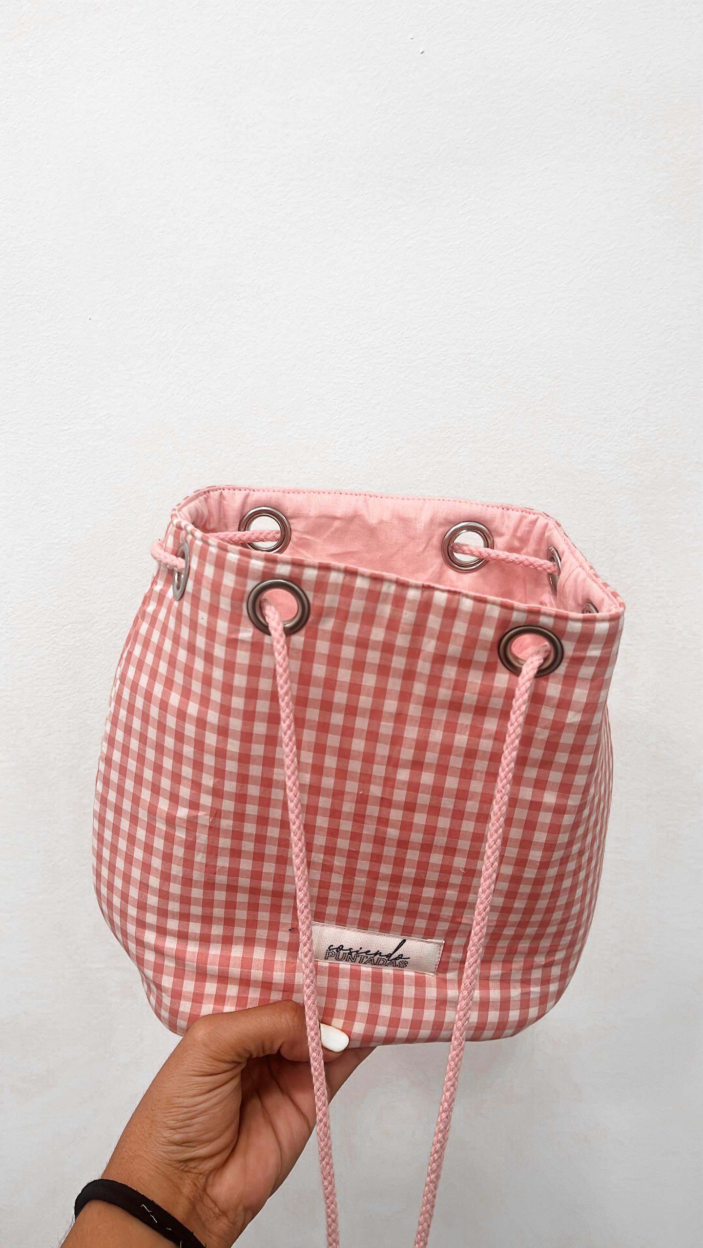 KIT BOLSO BOMBONERA ESTAMPADO BARBIE