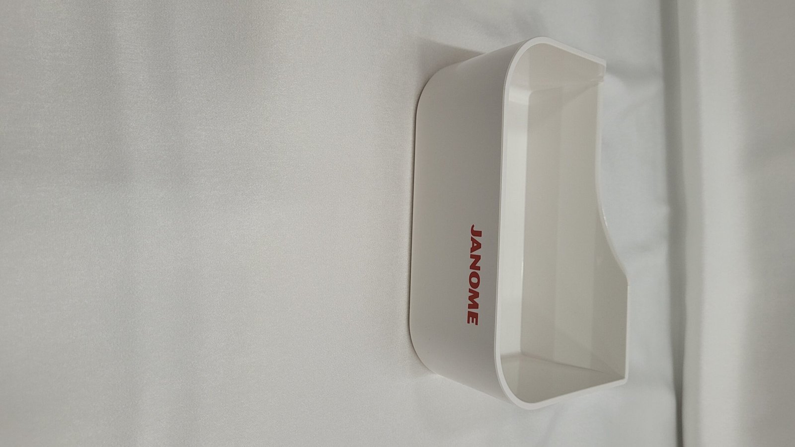 Cajón de restos overlock Janome