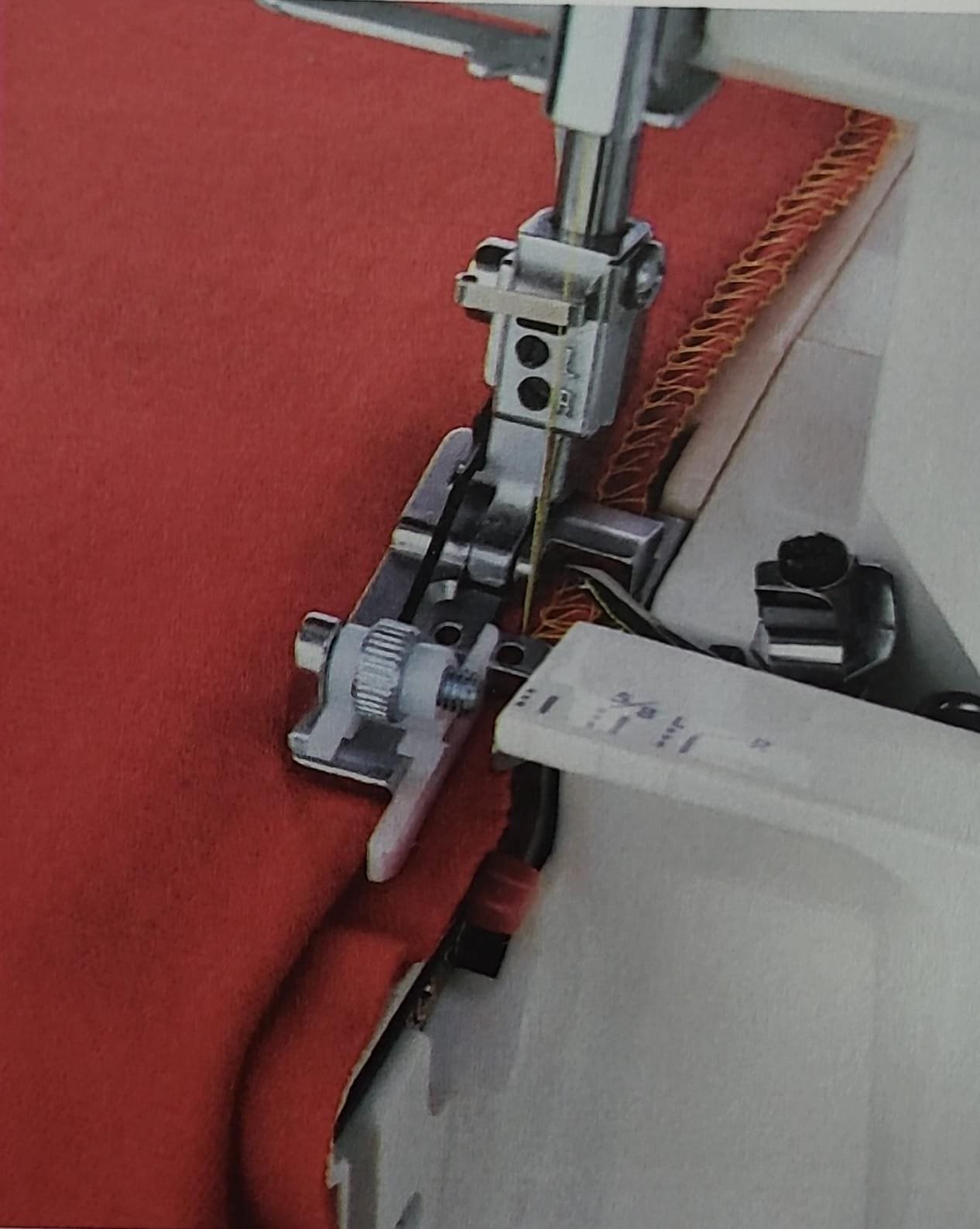 PRENSATELAS PARA PUNTADA INVISIBLE JN0117 JANOME