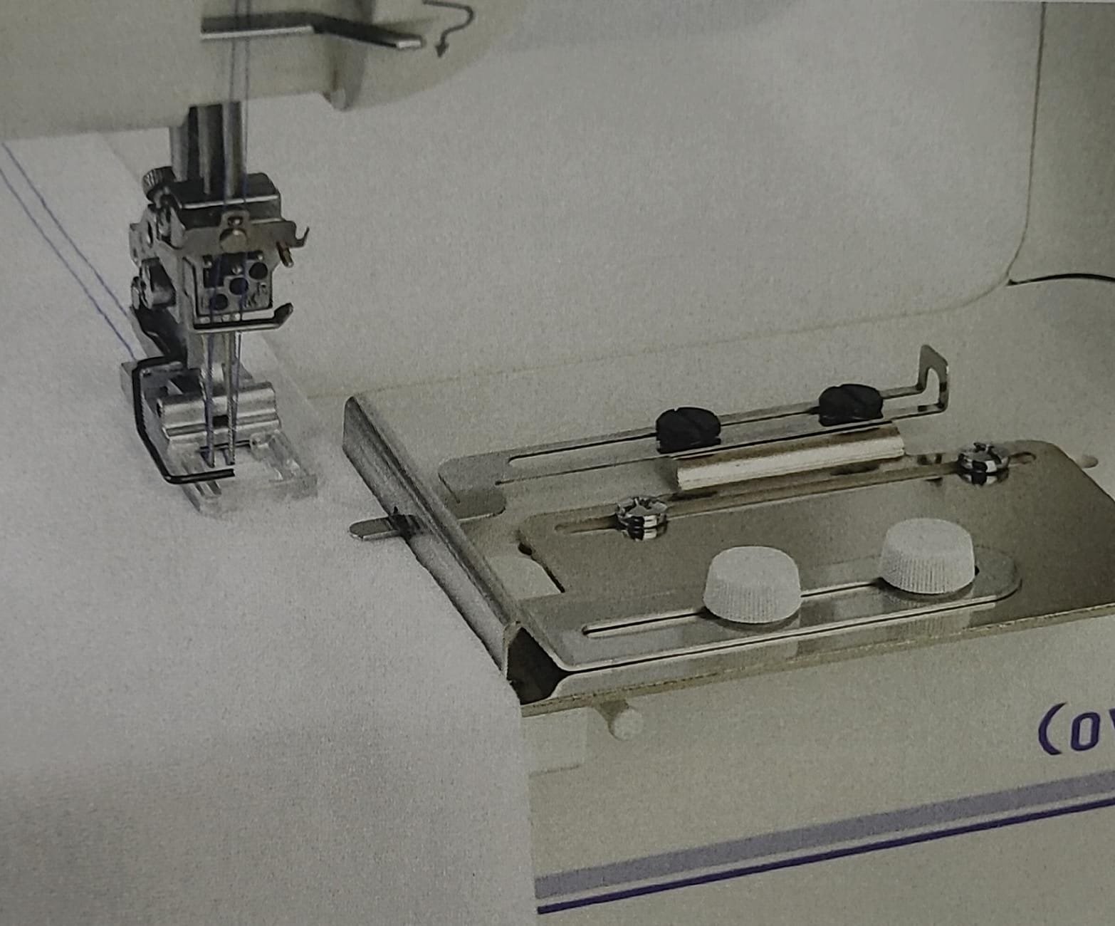 Guía de dobladillo JN0126 795-839-104 RECUBRIDORA